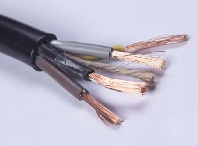 橡套電纜廣泛使用于各種電器設備中性能良好和穩(wěn)定.jpg